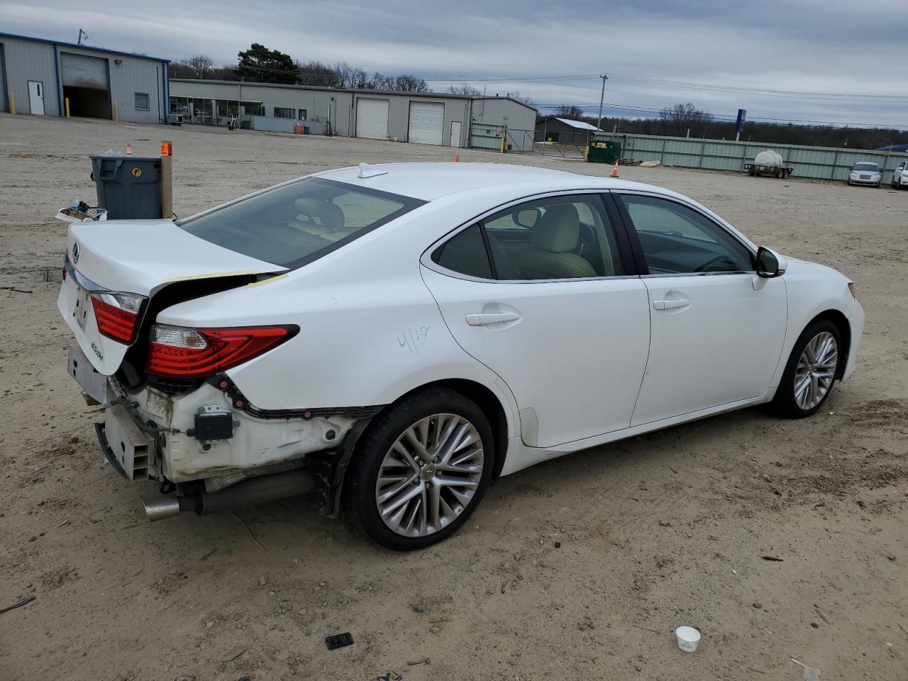 2014 Lexus ES - Image 3