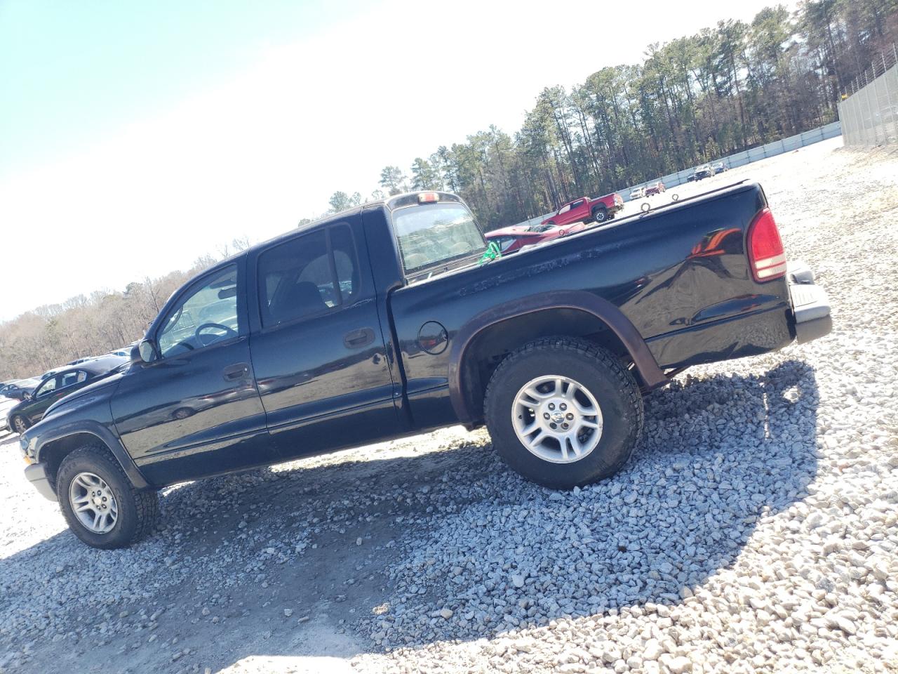 2003 Dodge Dakota - Image 2