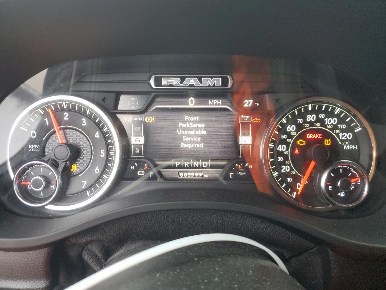 2021 RAM 1500 - Image 9