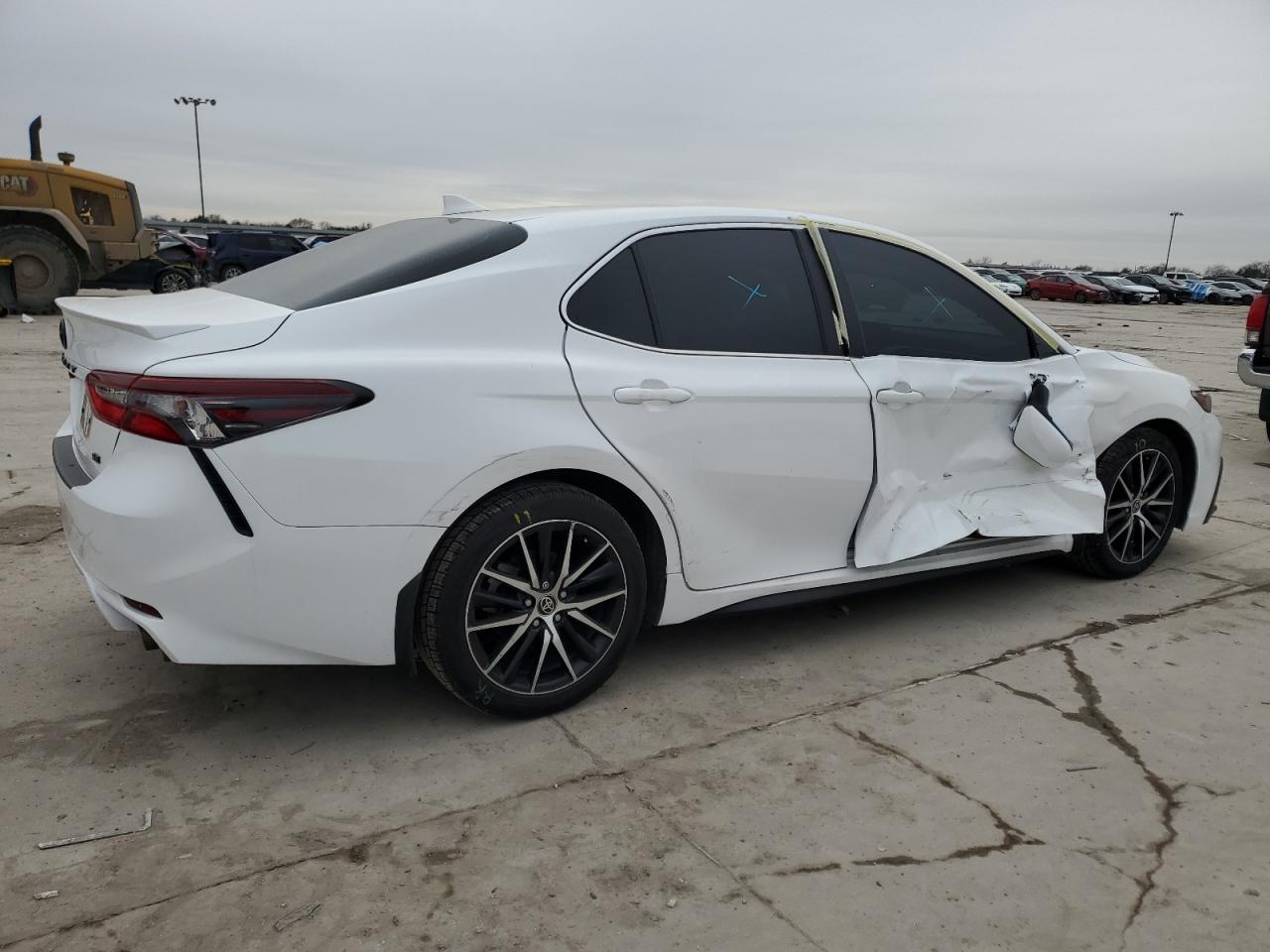 4T1G11AK4PU763204 TOYOTA CAMRY 2023