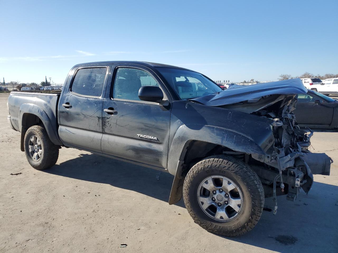 2012 Toyota Tacoma - Image 4