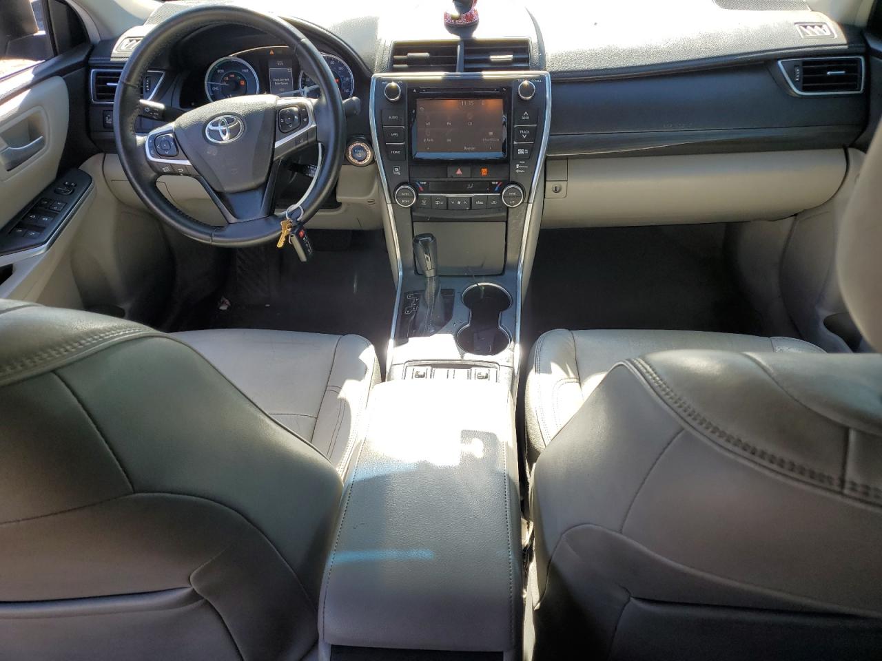 2015 Toyota Camry - Image 8