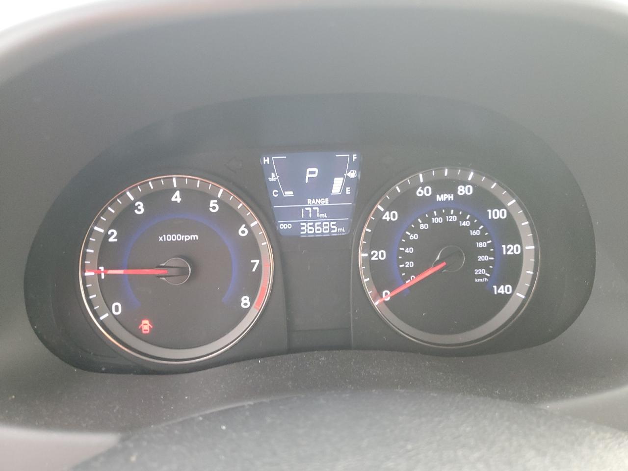 2014 Hyundai Accent - Image 9