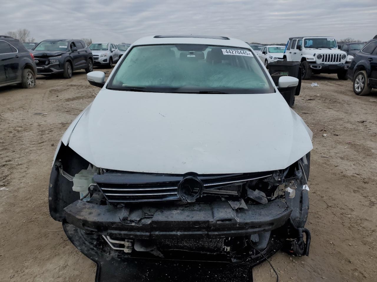 2014 Volkswagen Jetta - Image 5