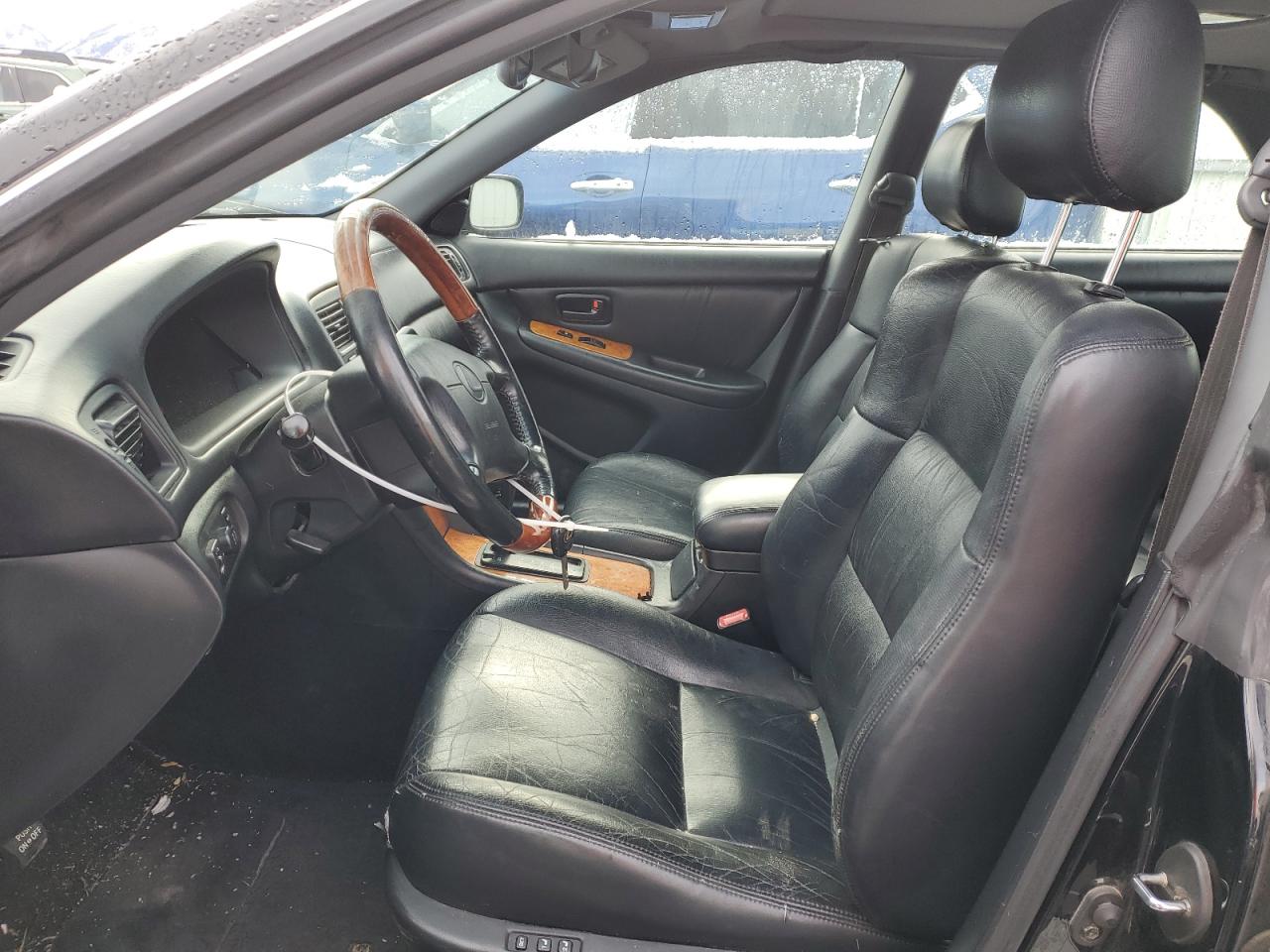 2000 Lexus ES - Image 7