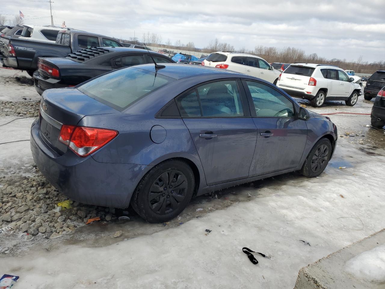 2013 Chevrolet Cruze - Image 3
