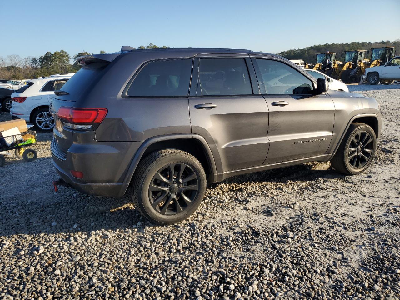 2017 Jeep Grand Cherokee - Image 3