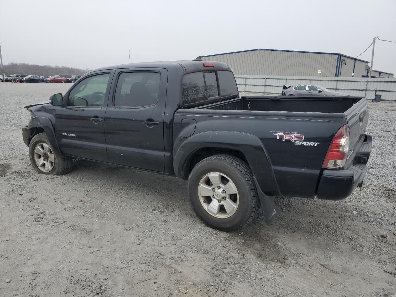 2013 Toyota Tacoma - Image 2