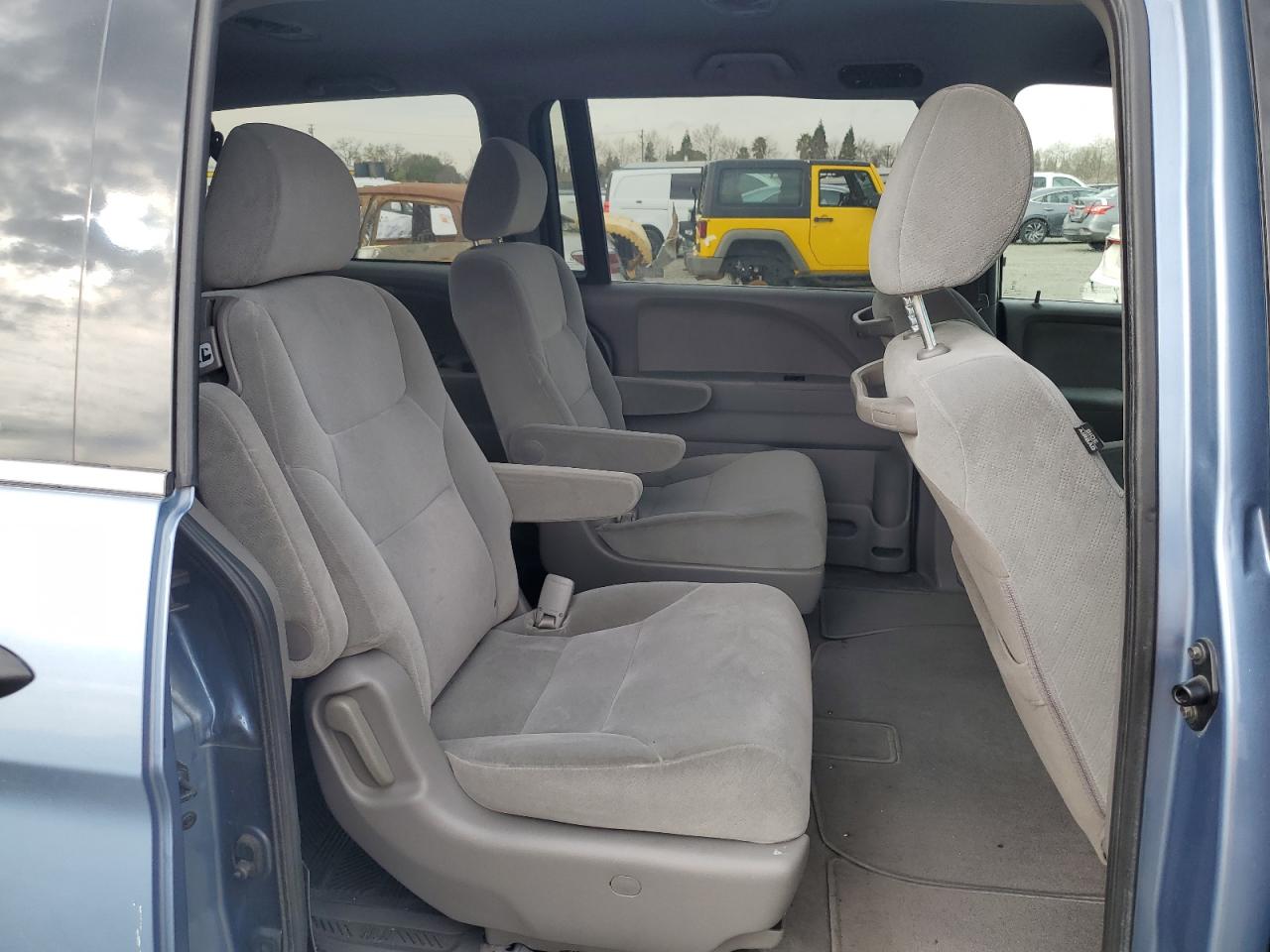 2009 Honda Odyssey - Image 11