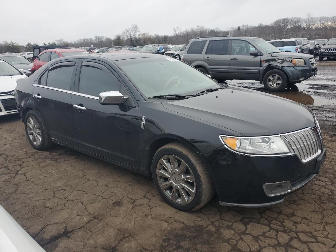 2012 Lincoln MKZ - Image 4