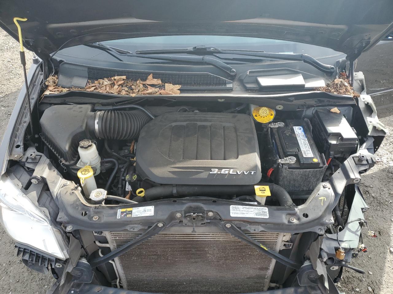 2016 Dodge Caravan - Image 12
