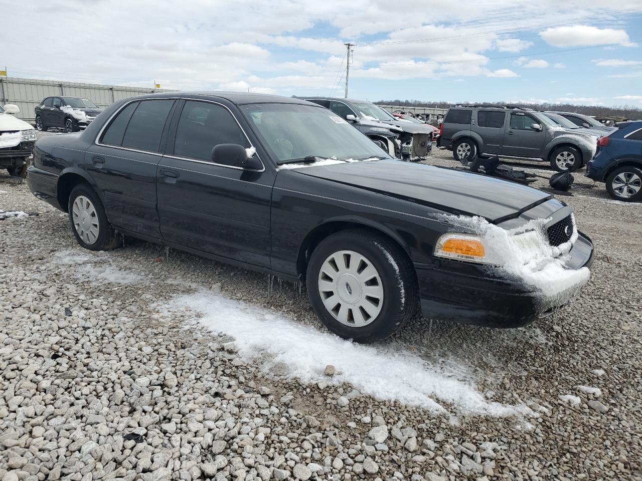 2008 Ford Crown Victoria - Image 4