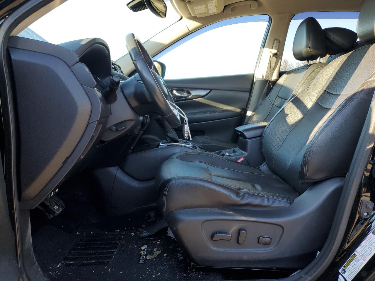 2017 Nissan Rogue - Image 7