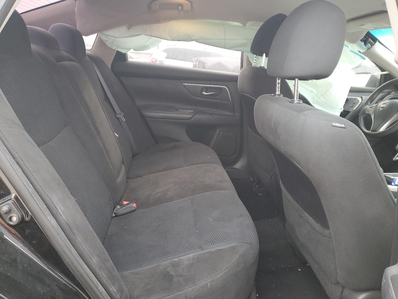 2015 Nissan Altima - Image 11