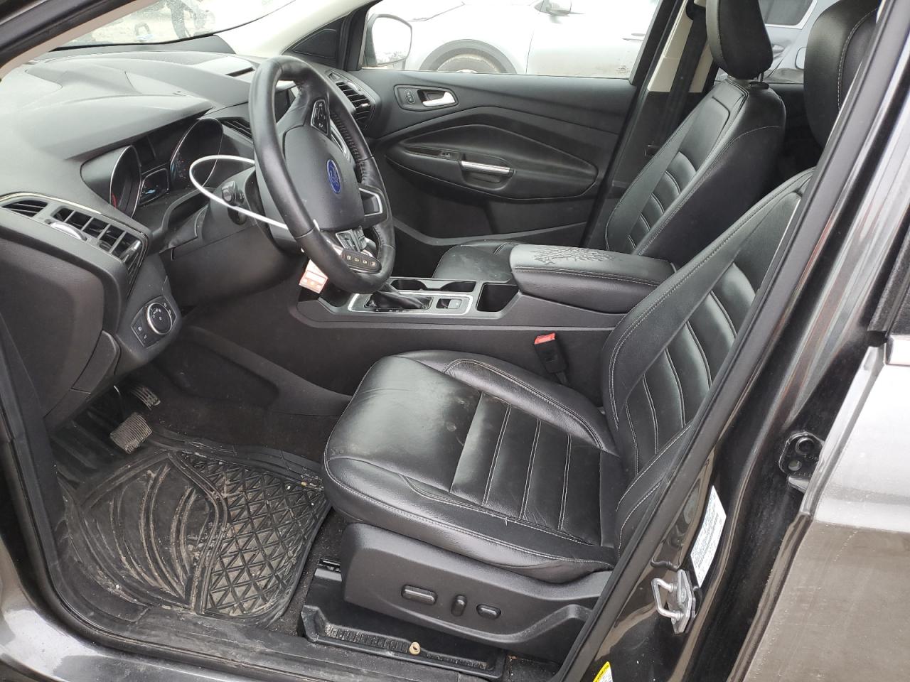 1FMCU9J90JUB43118 FORD ESCAPE 2018