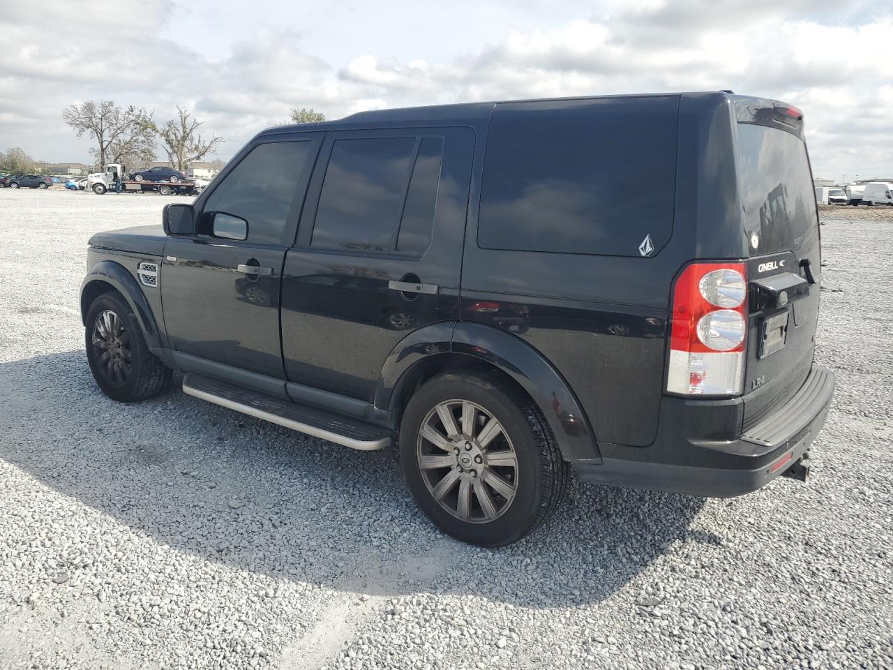 2013 Land Rover LR4 - Image 2