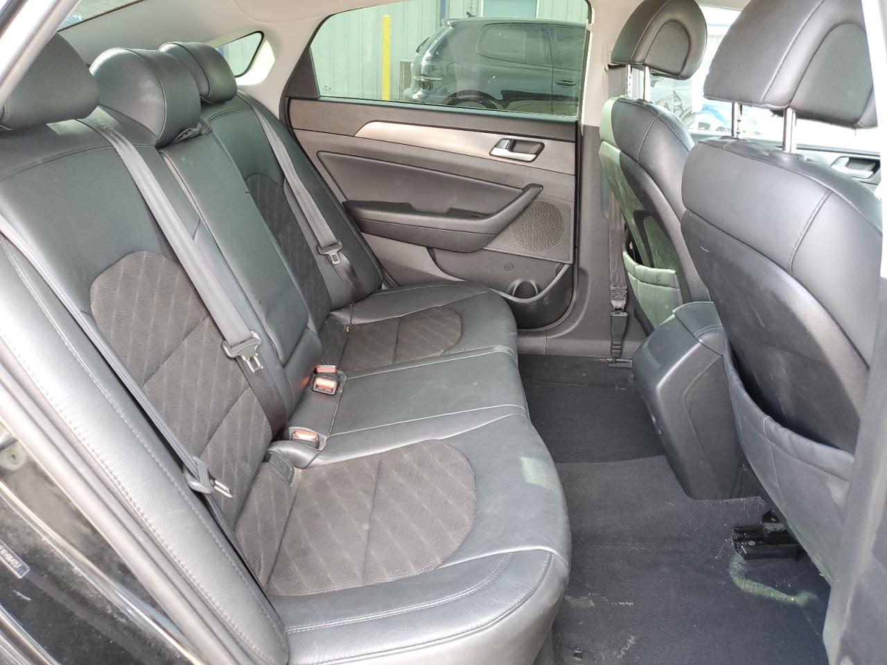 2015 Hyundai Sonata - Image 10