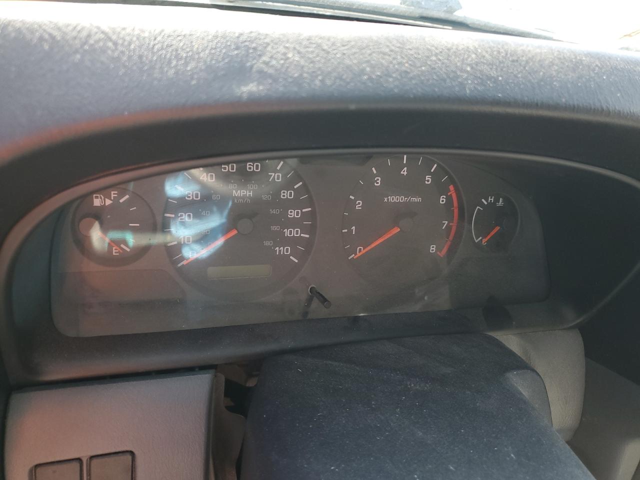 2001 Nissan Navara (Frontier) - Image 9