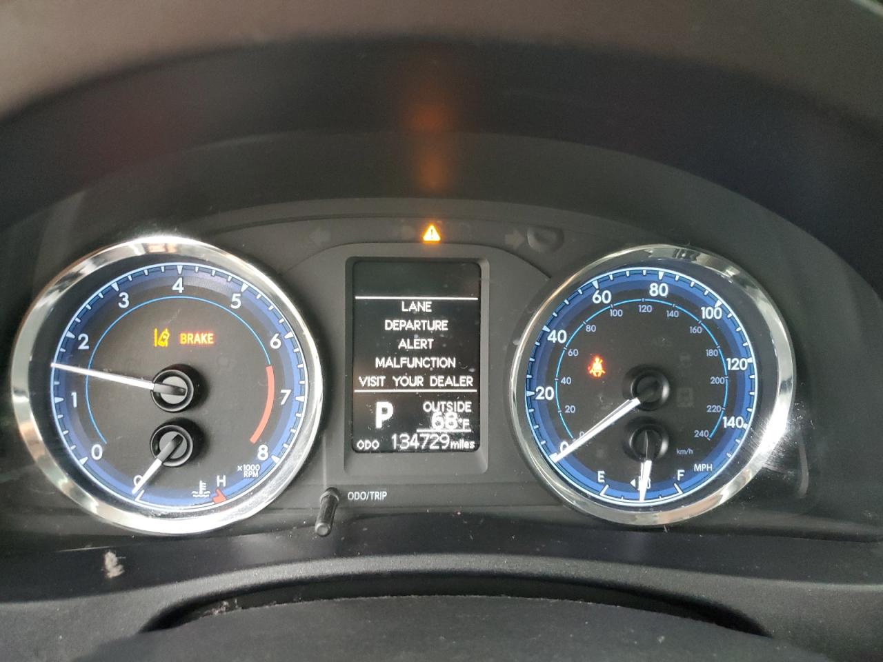 2T1BURHE7JC985759 TOYOTA COROLLA 2018