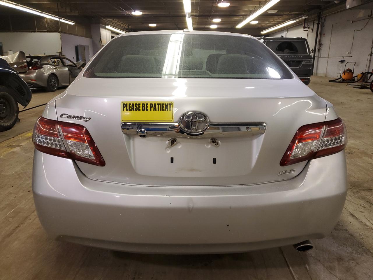 2011 Toyota Camry - Image 6