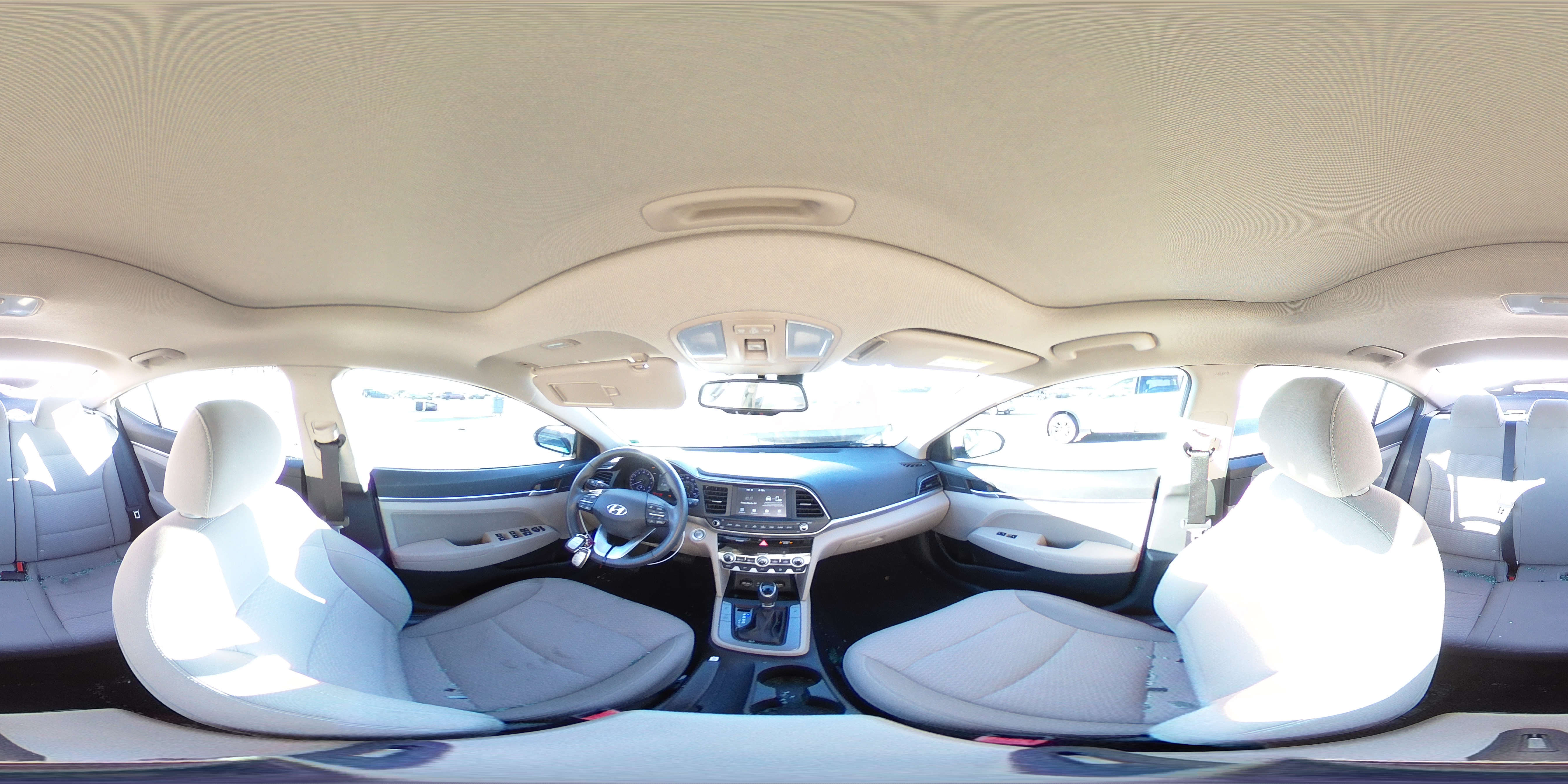 2020 Hyundai Elantra - Image 12