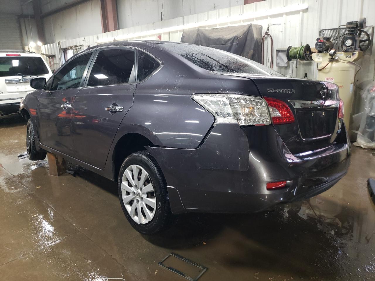 2014 Nissan Sentra - Image 2