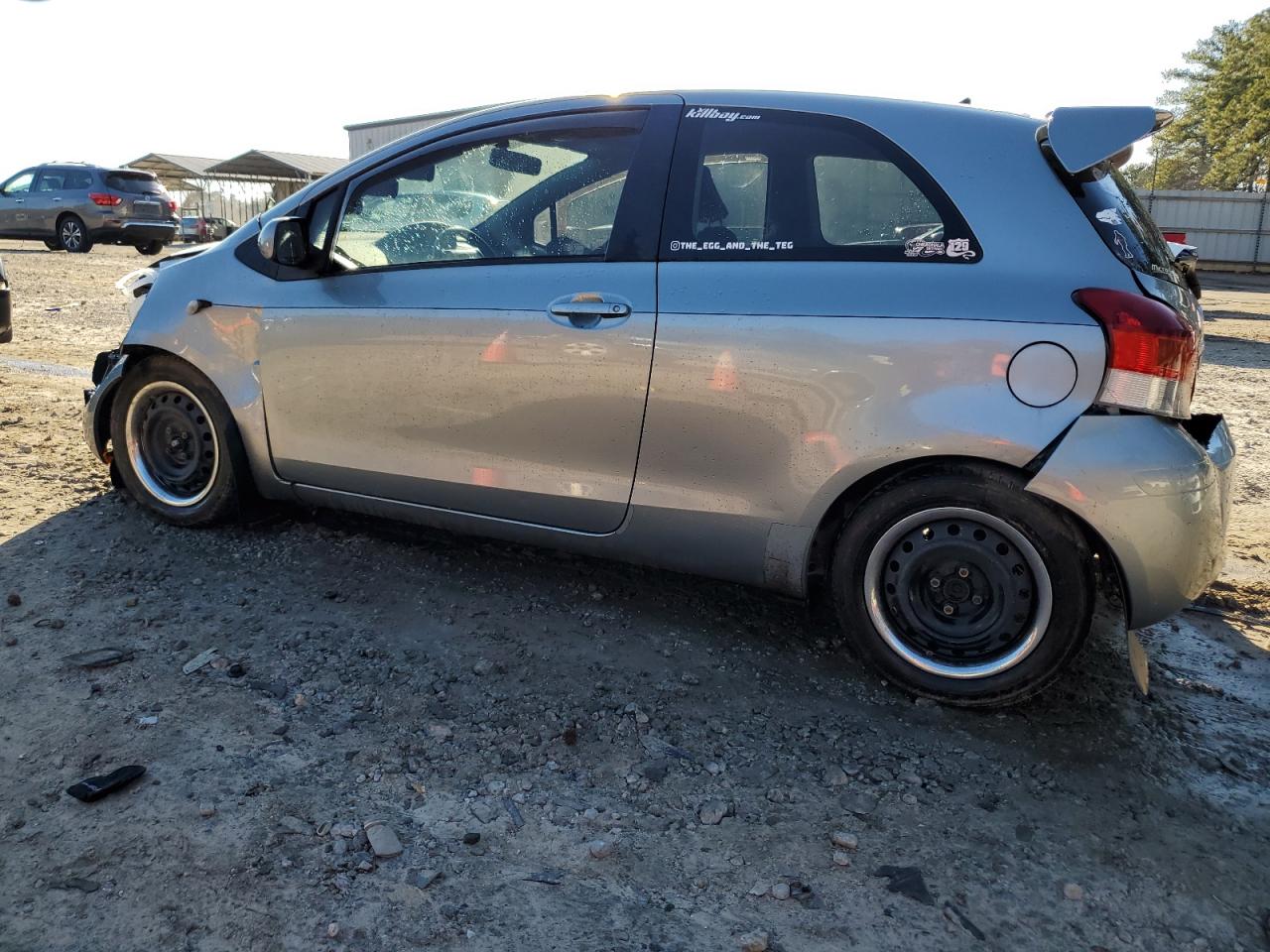 2009 Toyota Yaris - Image 2