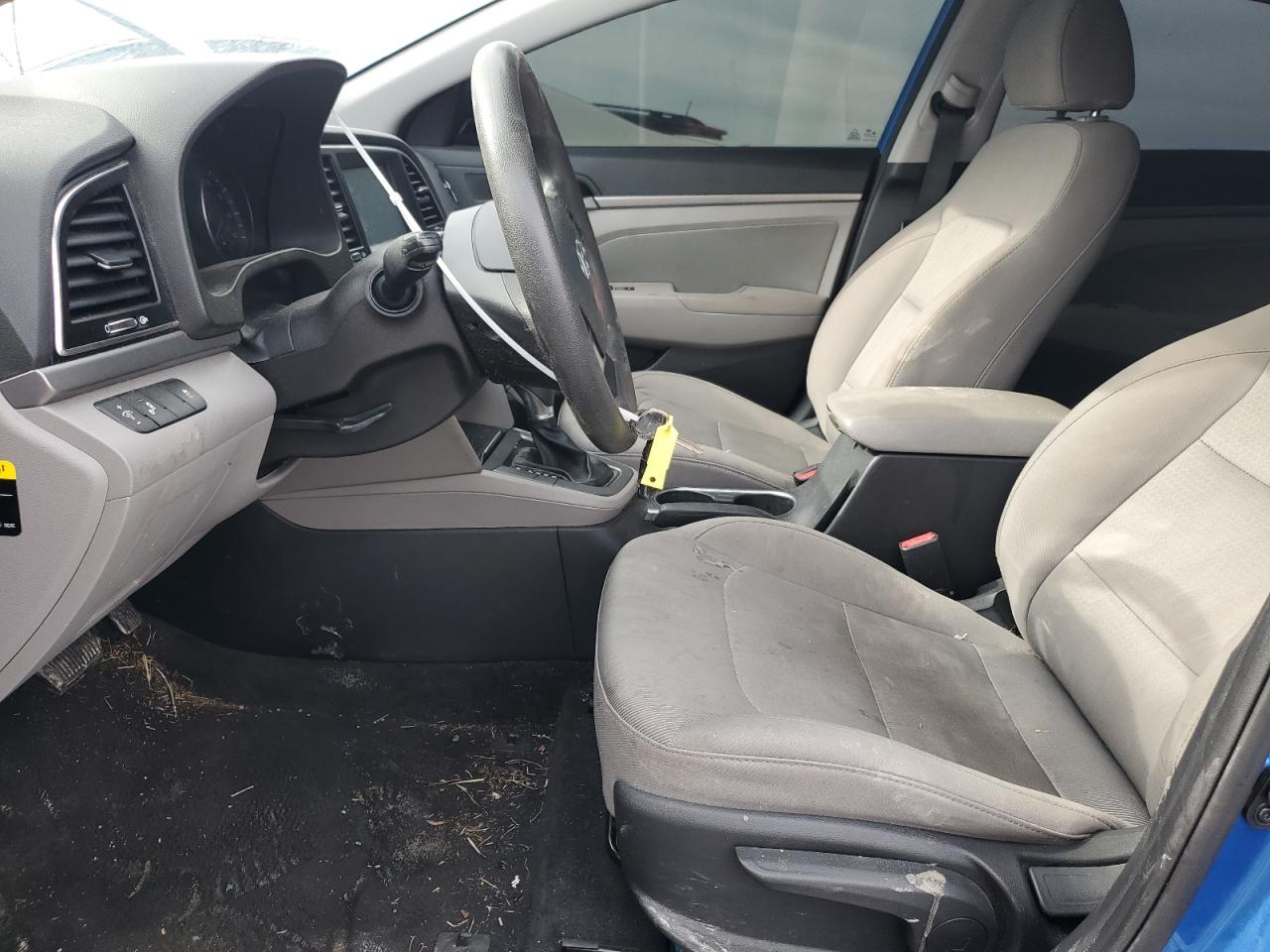 2018 Hyundai Elantra - Image 7