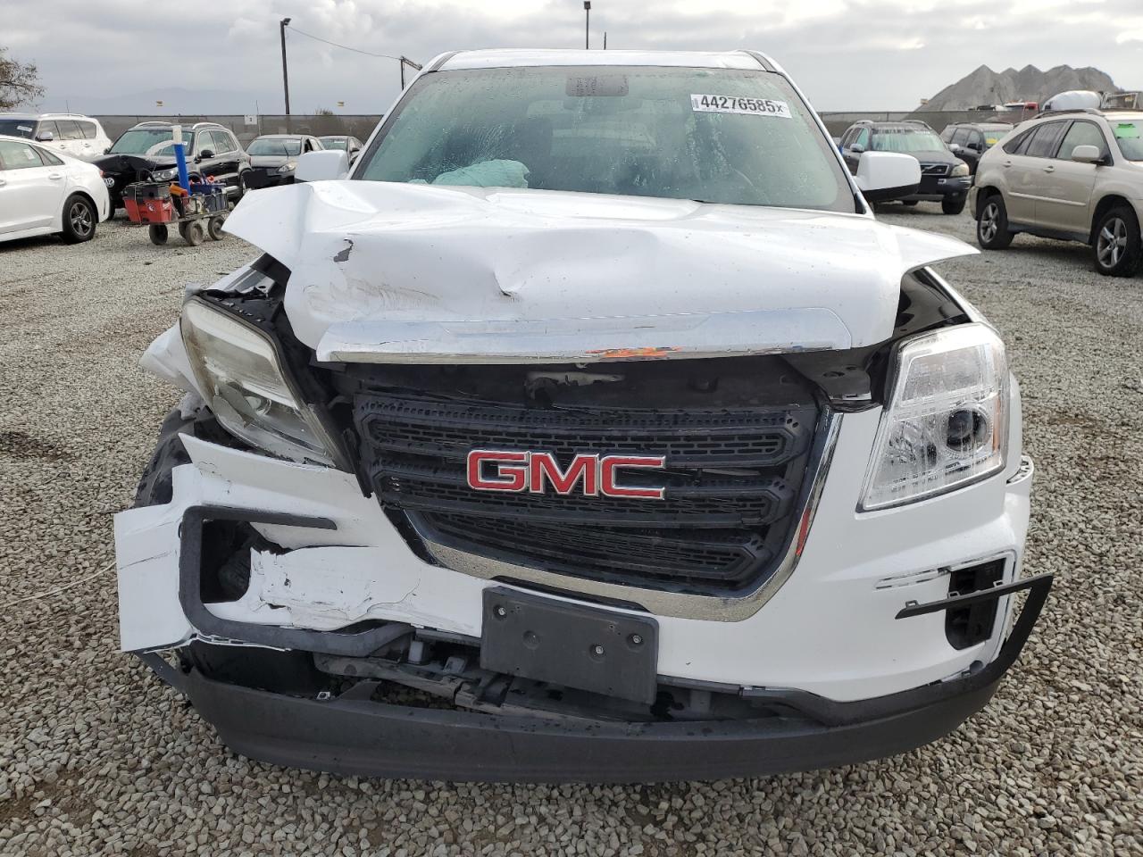 2017 GMC Terrain - Image 5