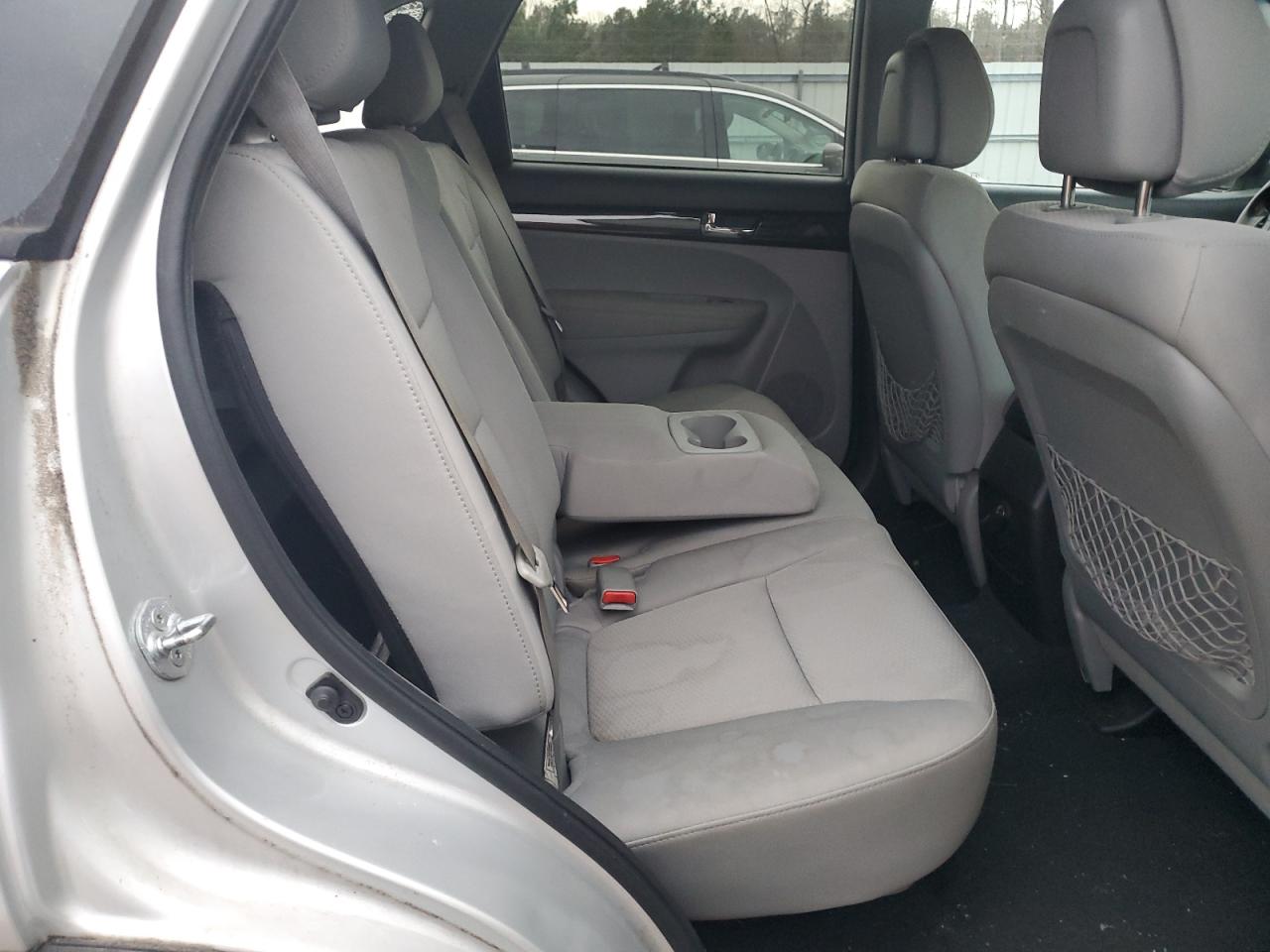 2011 Kia Sorento - Image 11