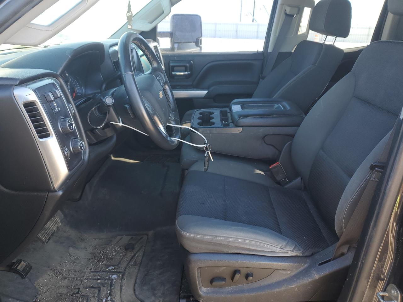 2015 Chevrolet Silverado - Image 7