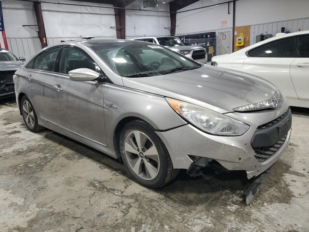 2012 Hyundai Sonata - Image 4