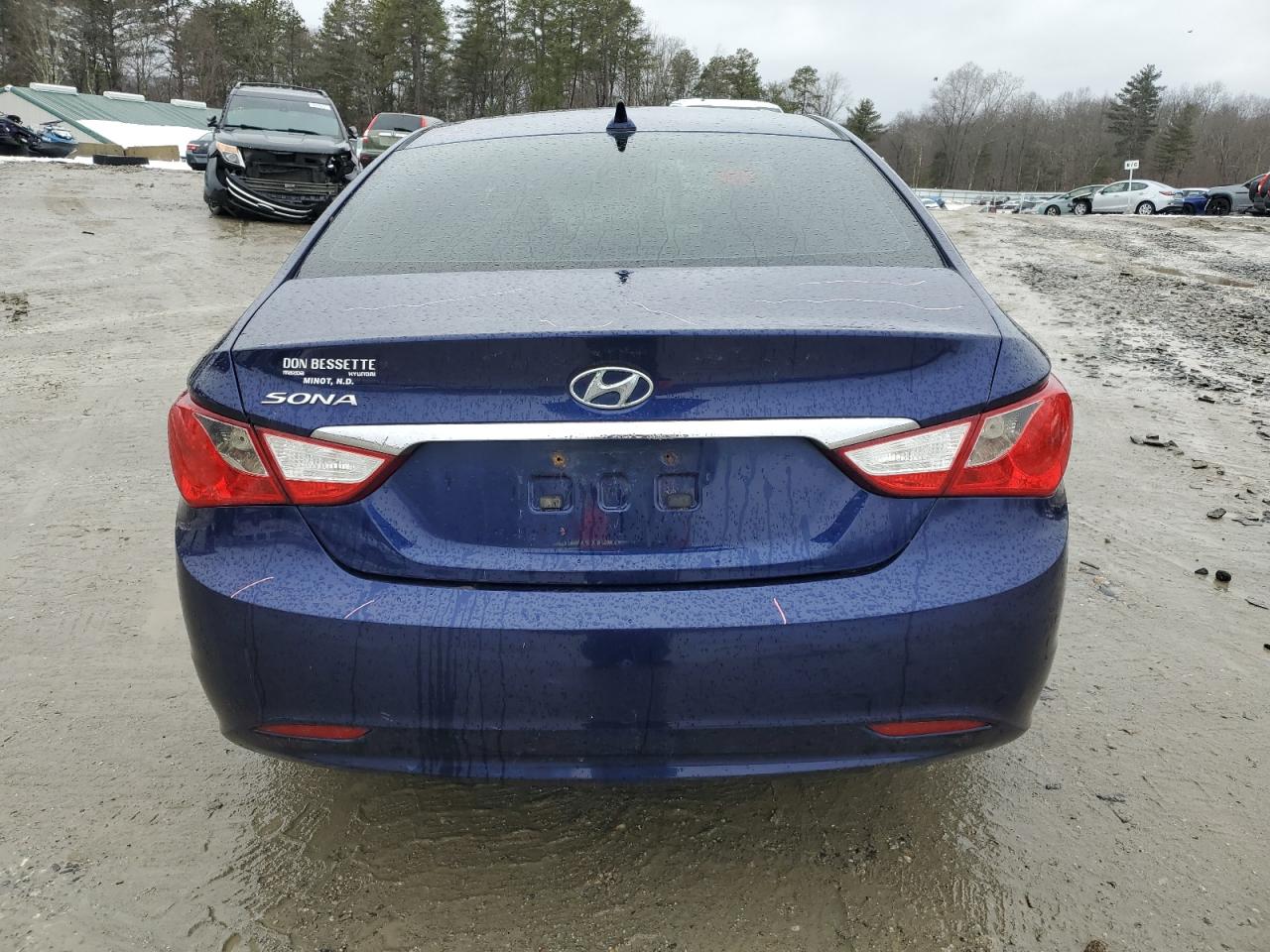 2011 Hyundai Sonata - Image 6