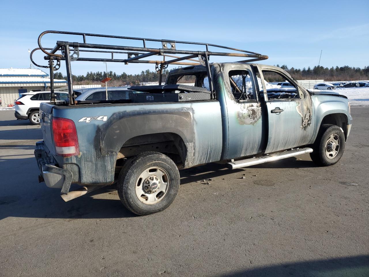 2011 GMC Sierra - Image 3