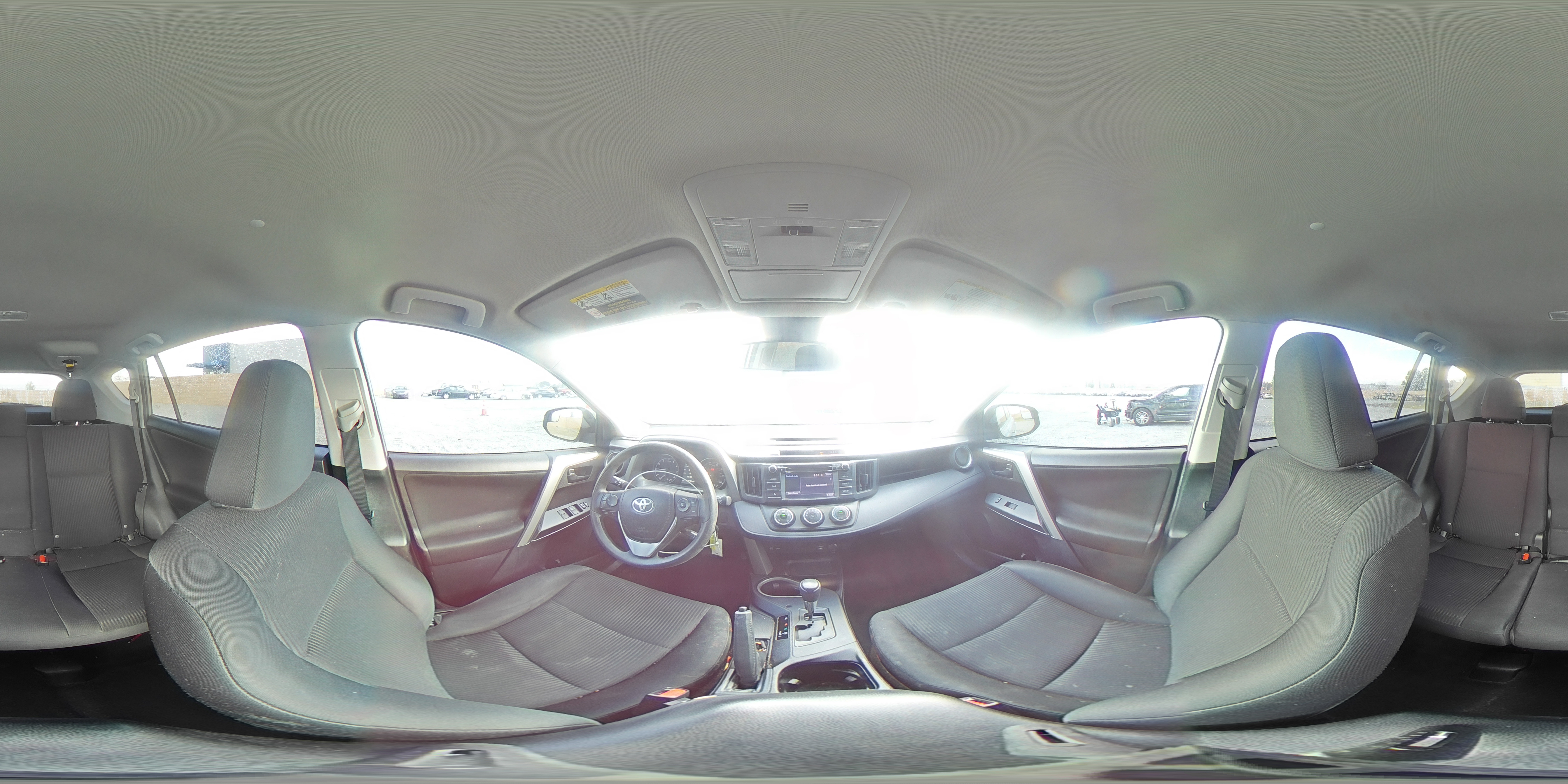 2018 Toyota RAV 4 - Image 13