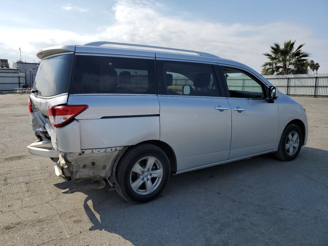 JN8AE2KP4H9167582 NISSAN QUEST 2017