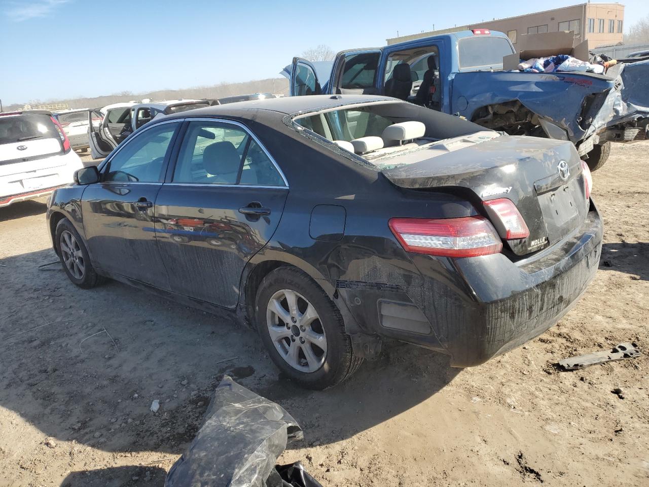 2011 Toyota Camry - Image 2
