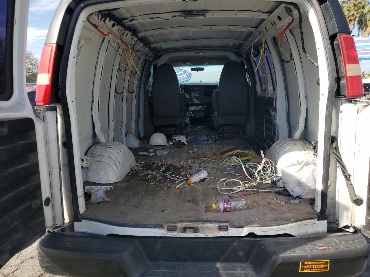 2013 Chevrolet Express - Image 11
