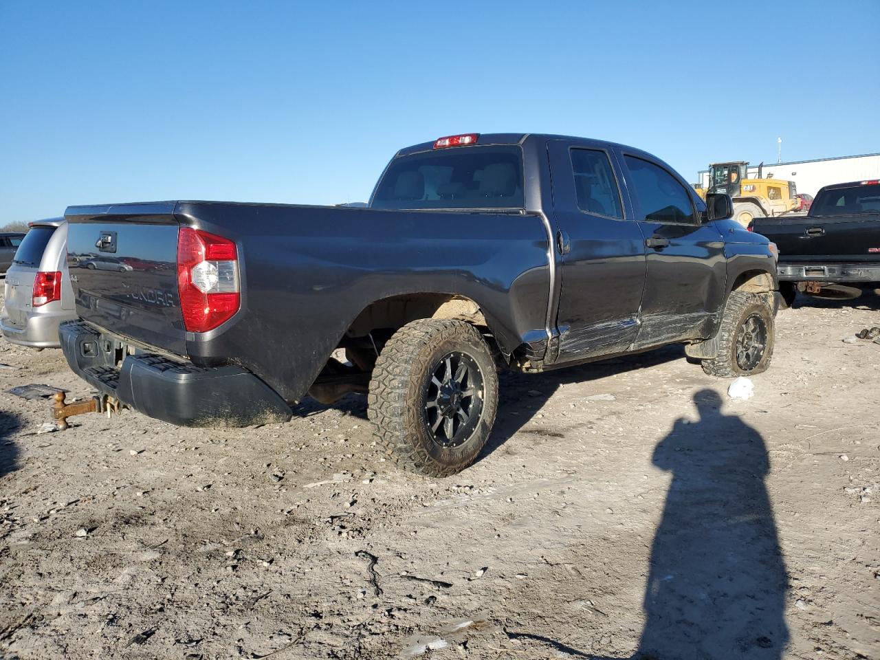 2015 Toyota Tundra - Image 3