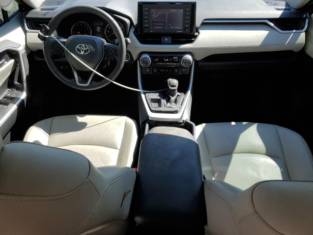 2021 Toyota RAV 4 - Image 8