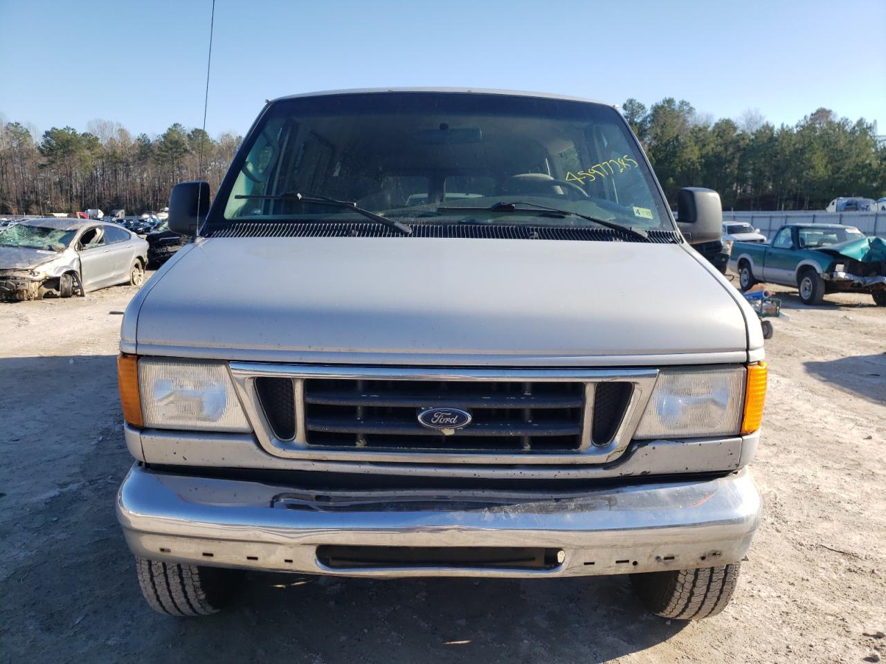2006 Ford Econoline - Image 5