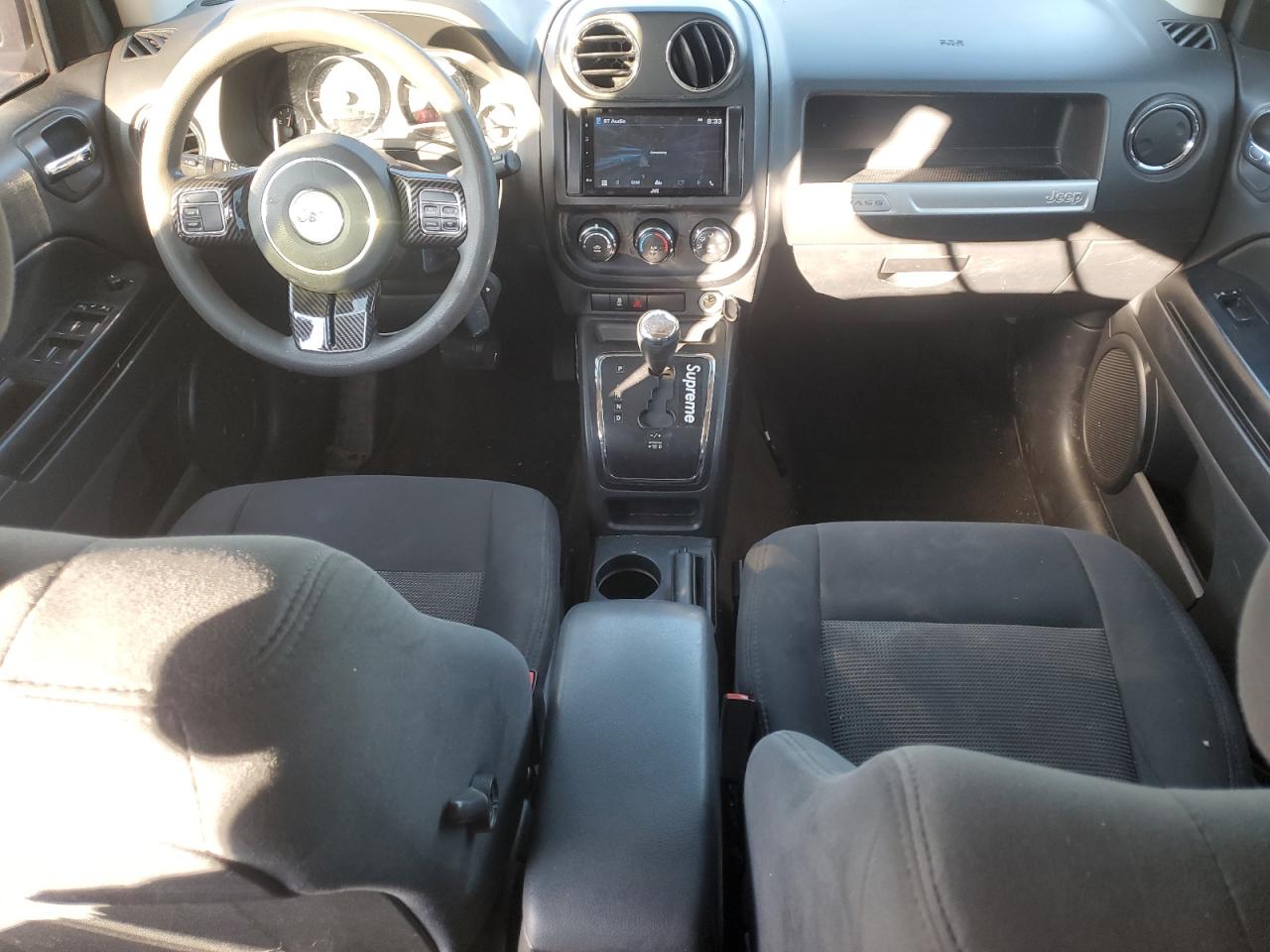 2015 Jeep Compass - Image 8