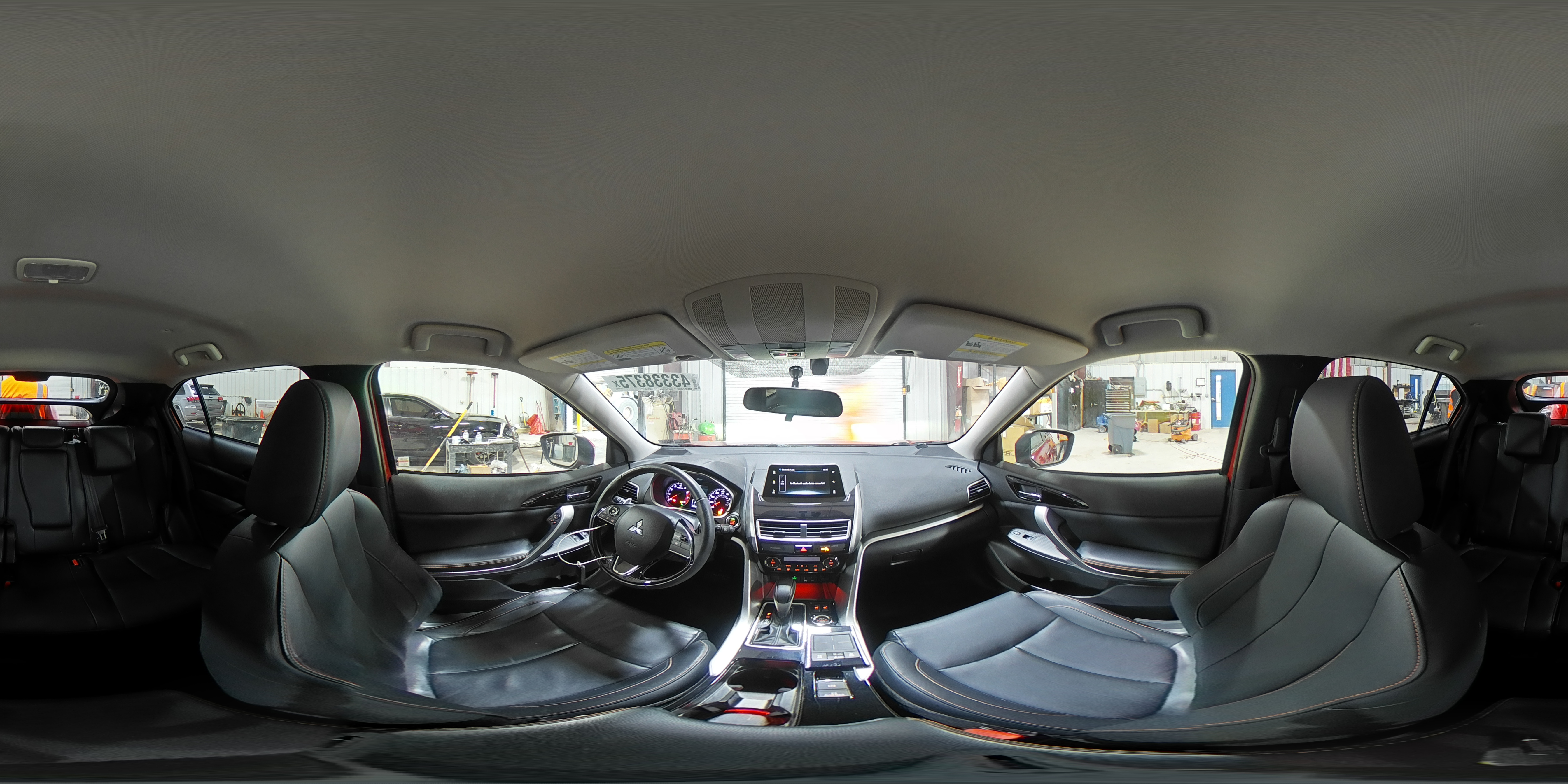 2019 Mitsubishi Eclipse - Image 15