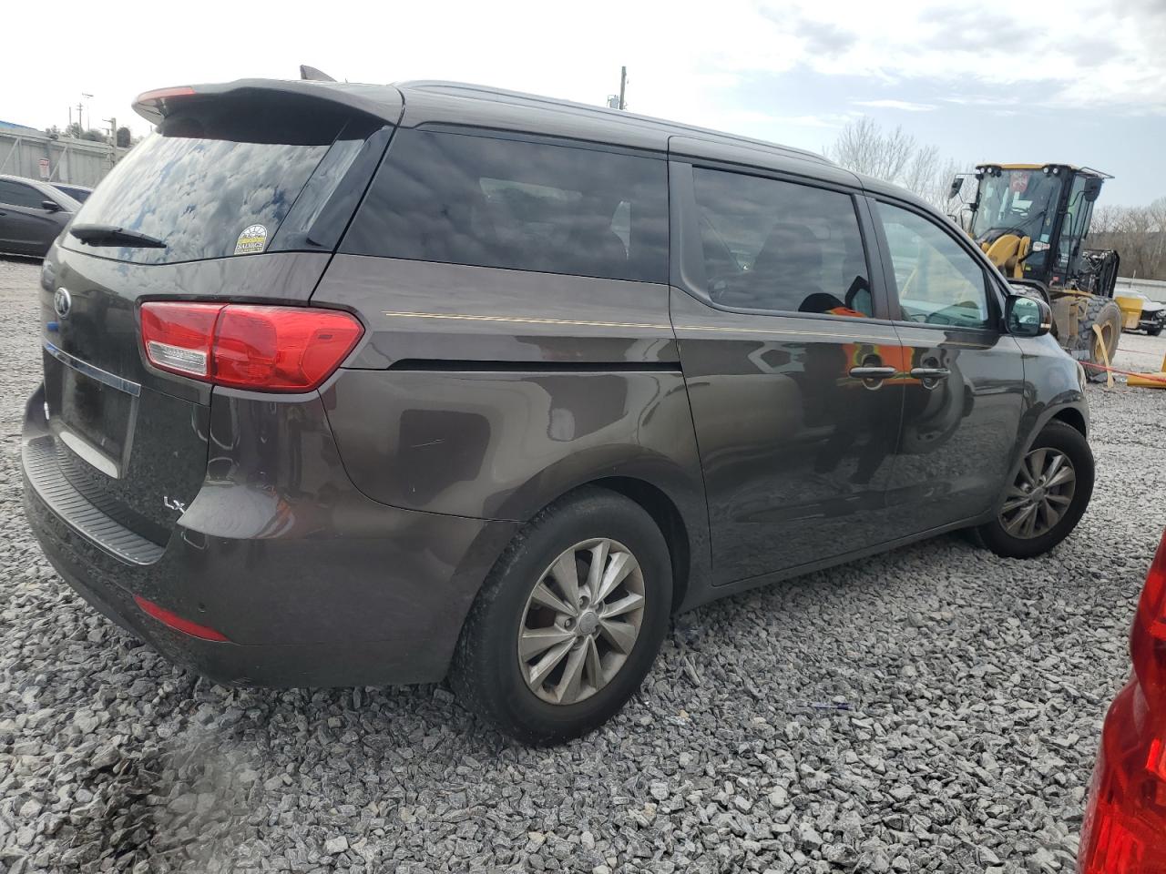 2016 Kia Sedona - Image 3
