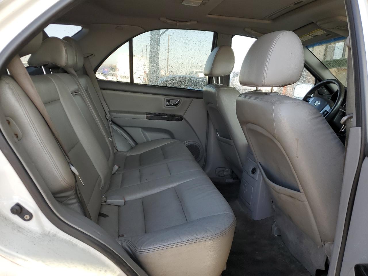 2008 Kia Sorento - Image 11