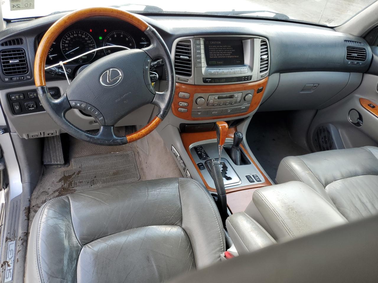 2006 Lexus LX - Image 8