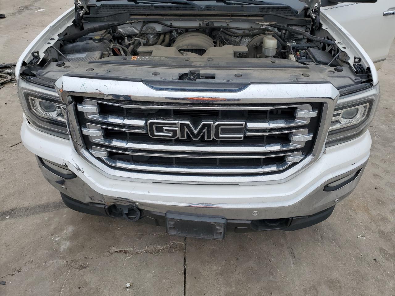 2017 GMC Sierra - Image 11