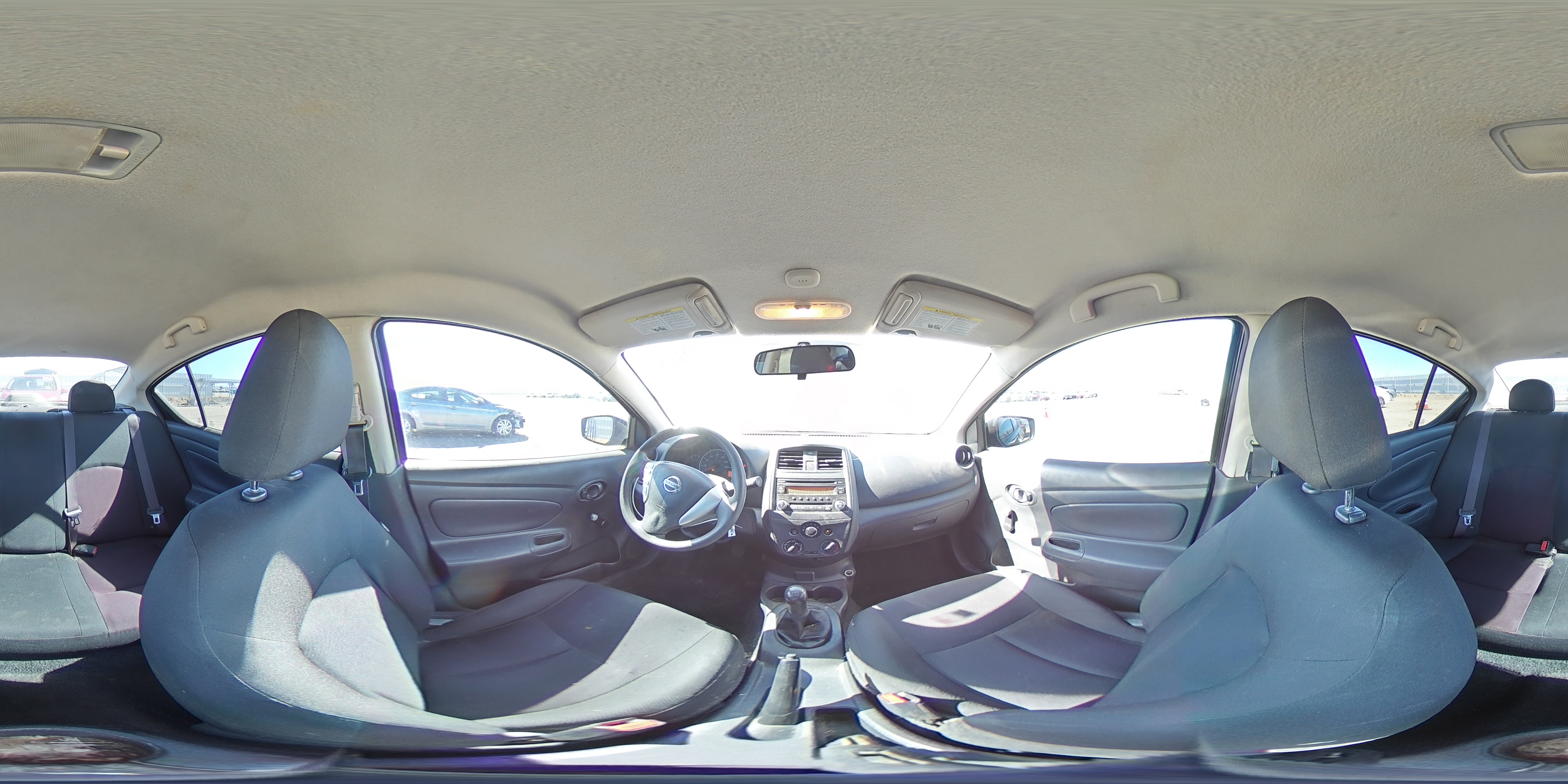 2018 Nissan Versa - Image 13