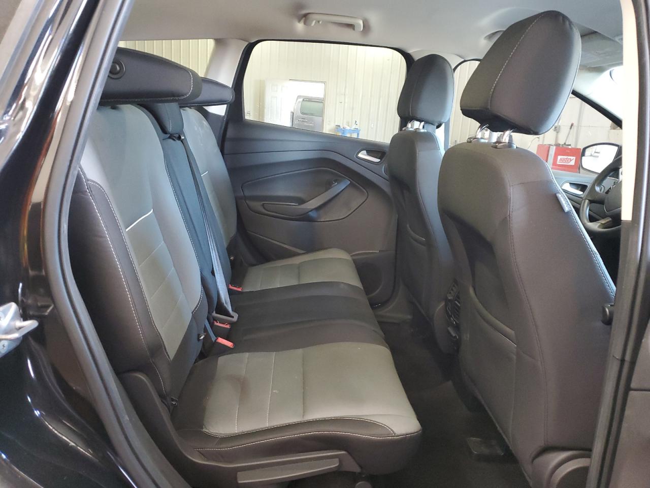2015 Ford Escape - Image 11