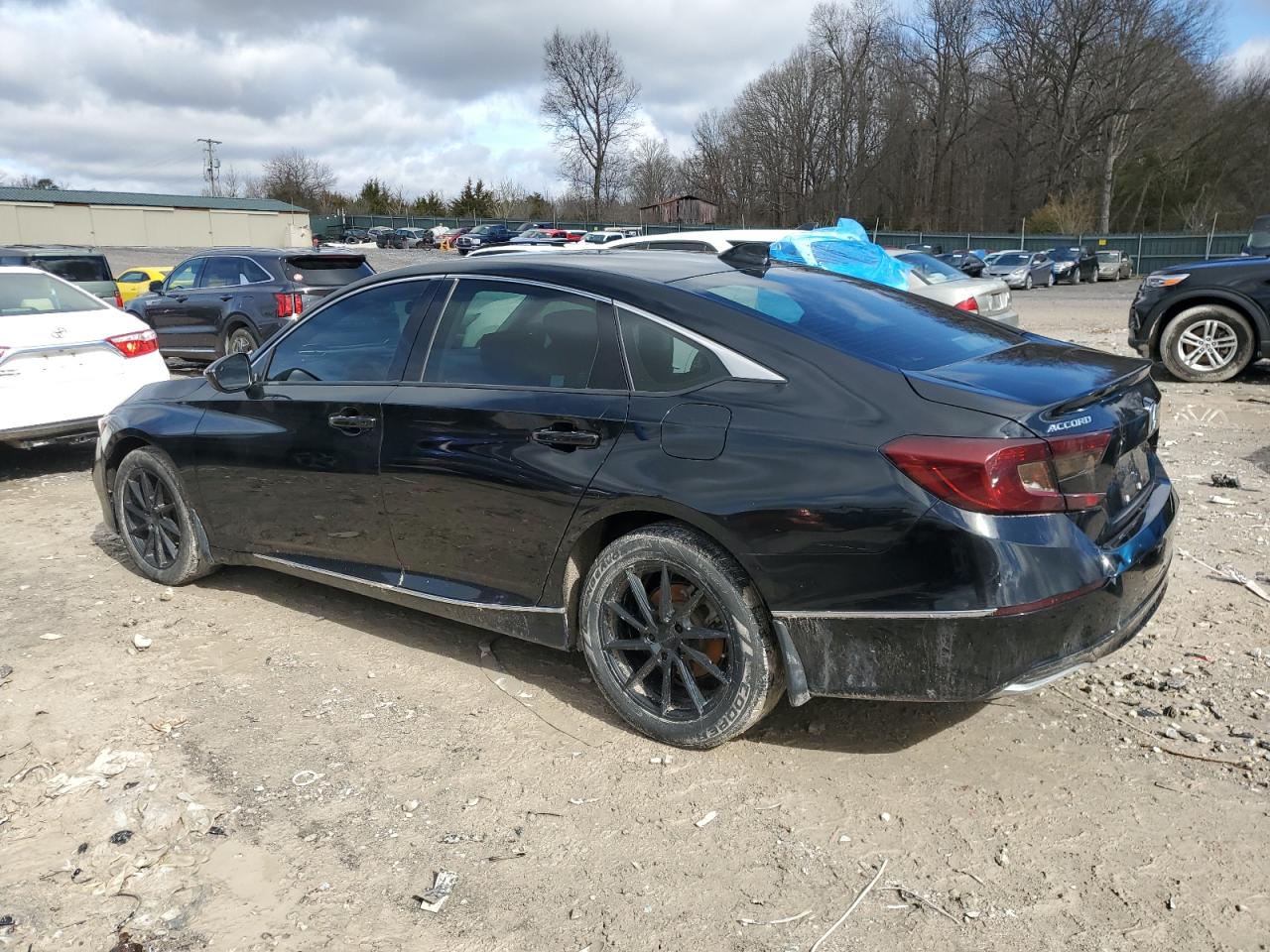1HGCV1F43JA005852 HONDA ACCORD 2018